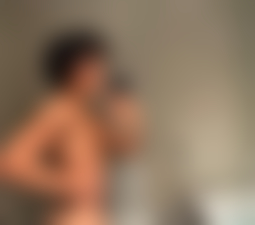 Gay massage West London Bayswater - West London - Photos for Curly Bronze Brazilian